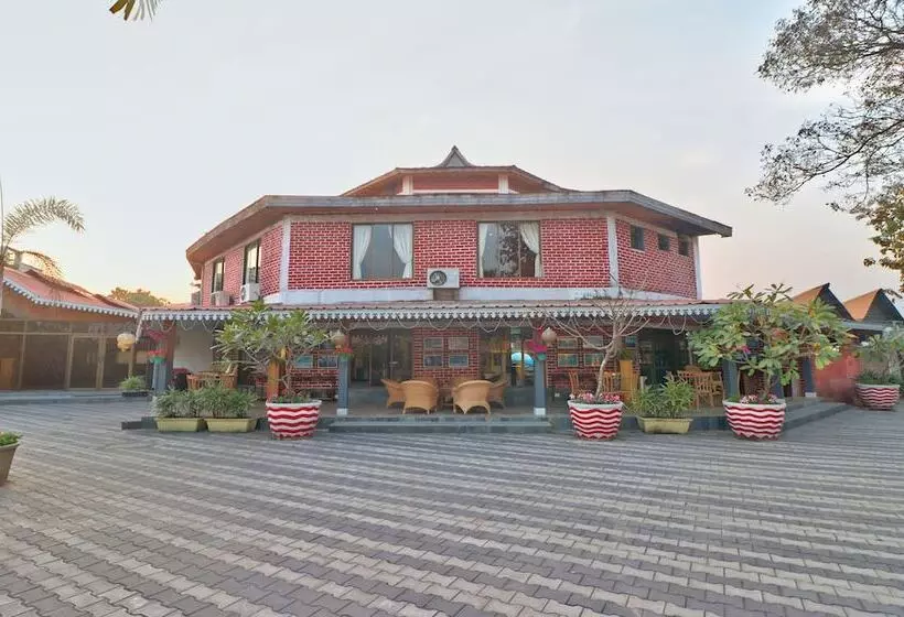 هتل Treebo Premium Blue Mountain Country Club And Resort