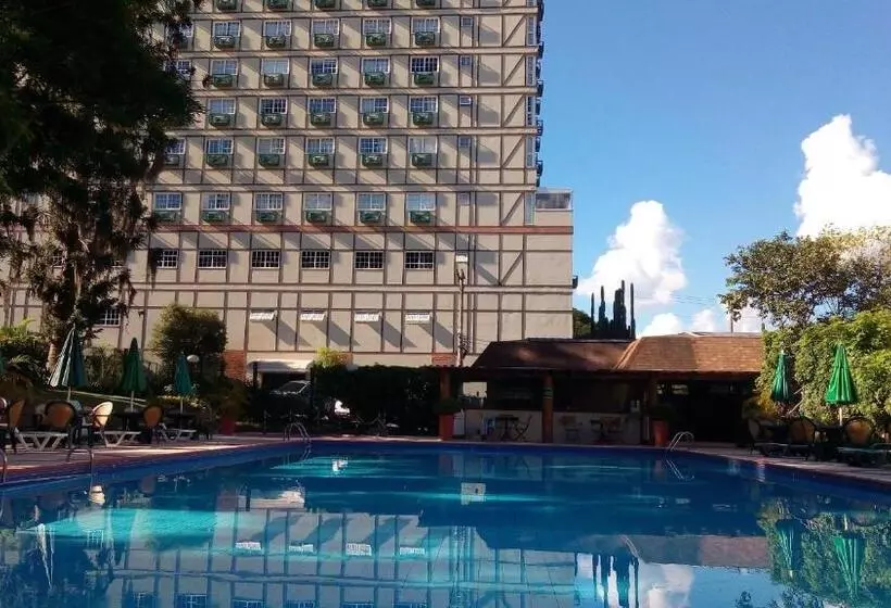 Live Suites Itaipava