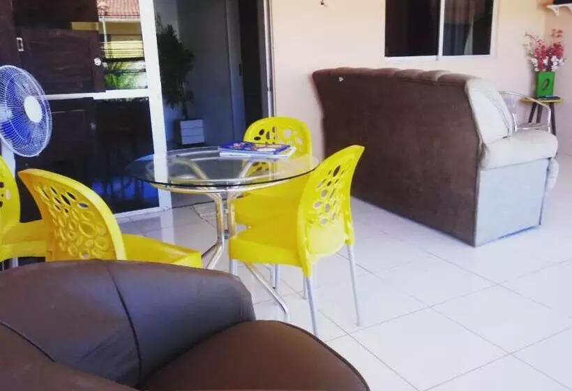 Hostel Central