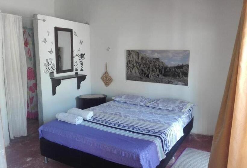 هتل Alojamiento Casa De Campo Los Cactus