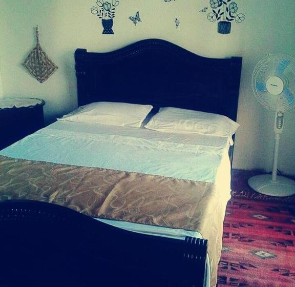 هتل Alojamiento Casa De Campo Los Cactus