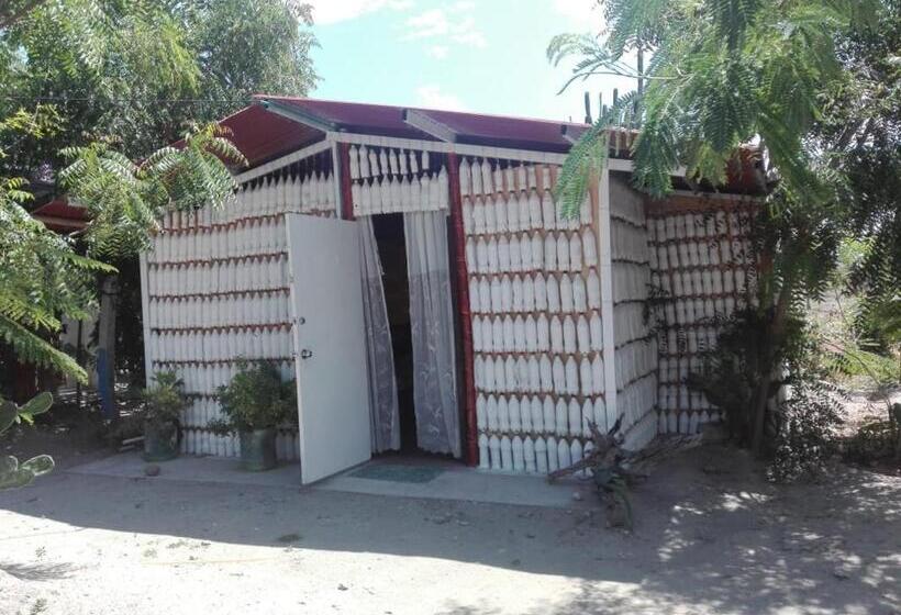 هتل Alojamiento Casa De Campo Los Cactus