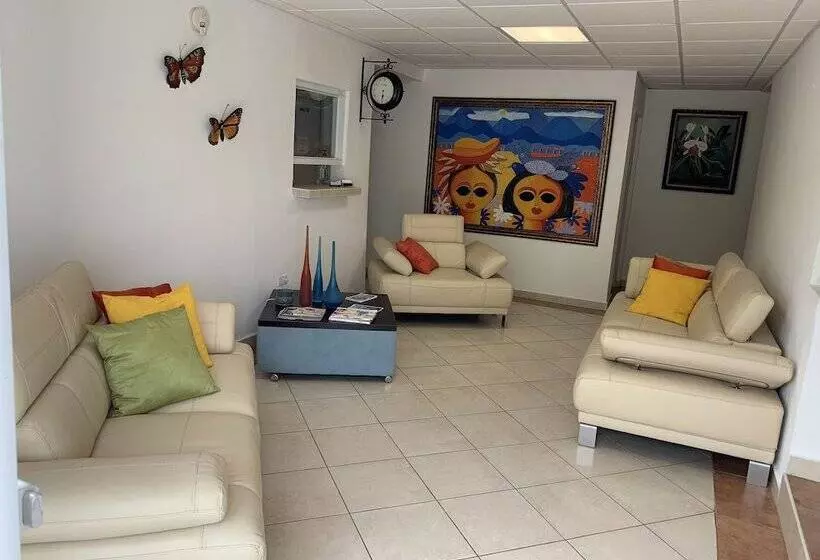 هتل Levimar Guest House