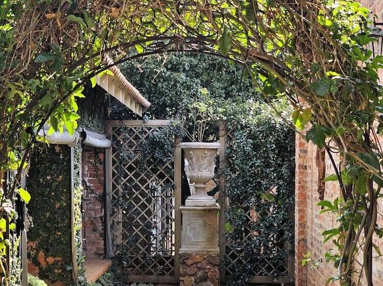 Hotel Maison De Leo Luxury Guesthouse