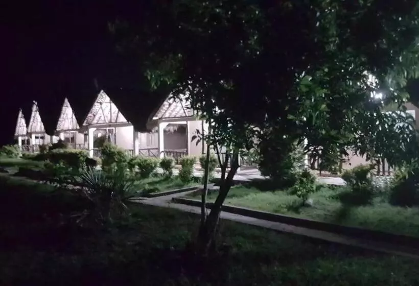 هتل Sanjeela Plage Coco