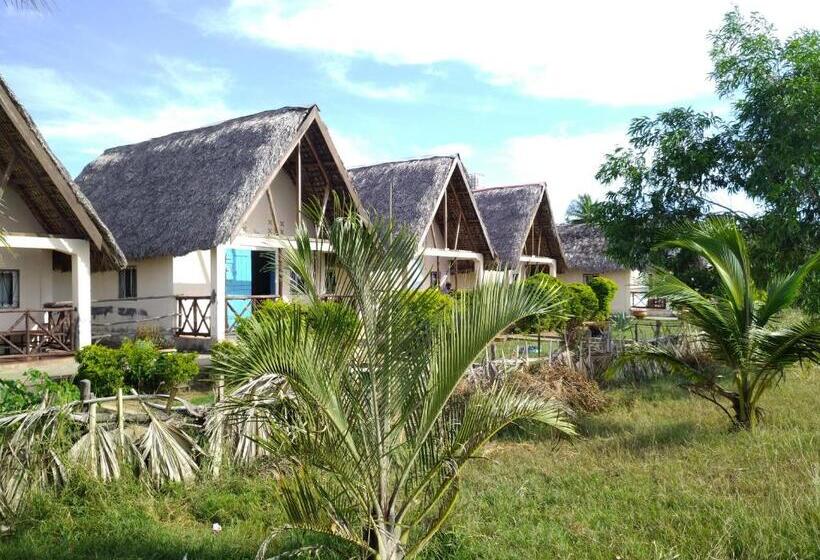 هتل Sanjeela Plage Coco