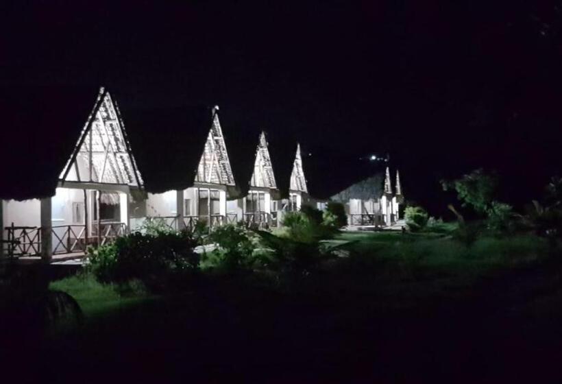 هتل Sanjeela Plage Coco