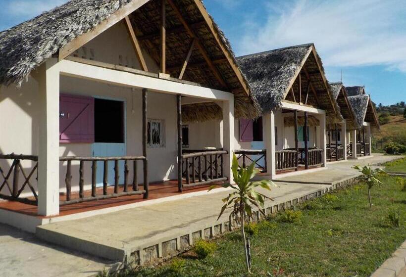 هتل Sanjeela Plage Coco