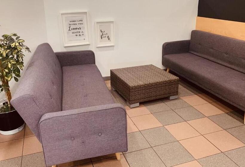 Отель Totalenergies Frit Autentic Habay La Neuve