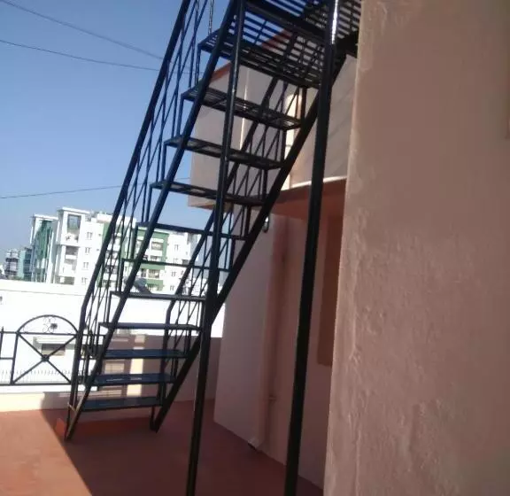 پانسیون Coimbatore Home Stay & Serviced Apartment