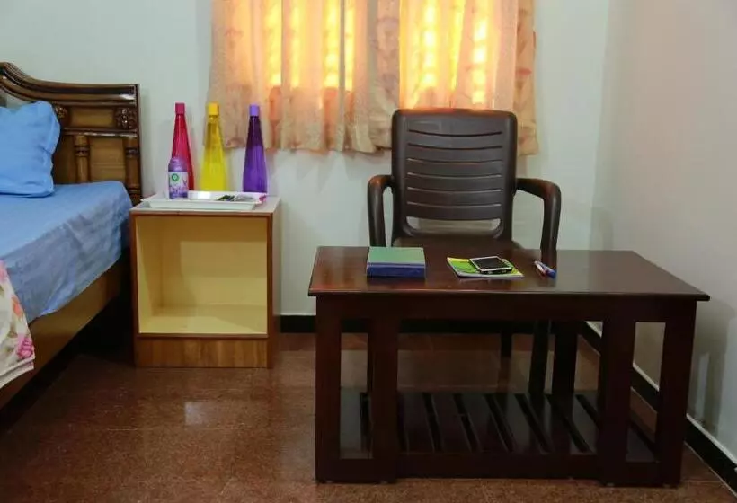پانسیون Coimbatore Home Stay & Serviced Apartment