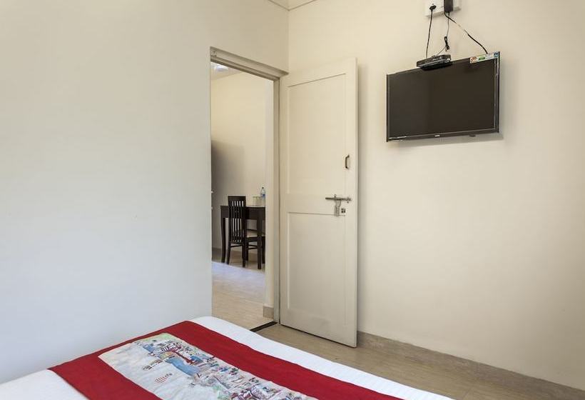 Hotell Oyo Townhouse 041 Bardez