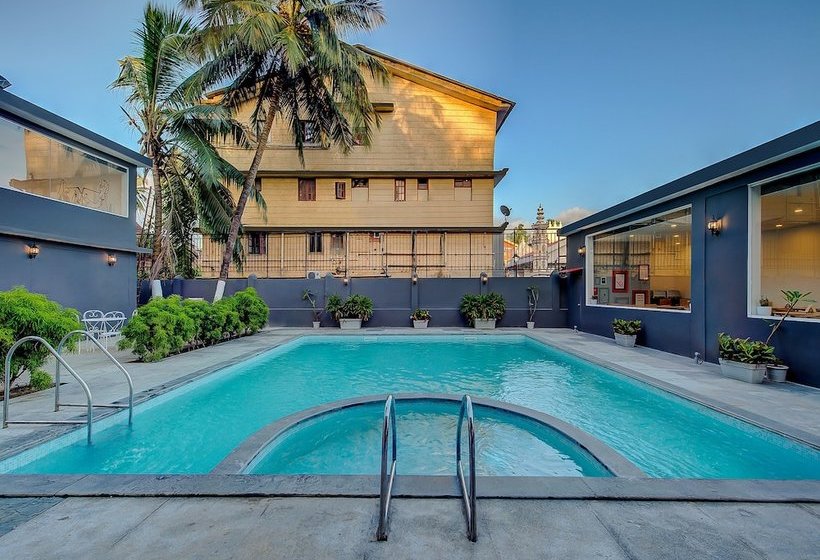 Hotell Oyo Townhouse 041 Bardez