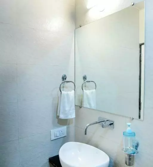 Hotel Pushpak