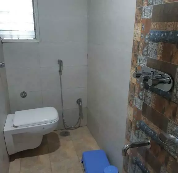 Hotel Pushpak