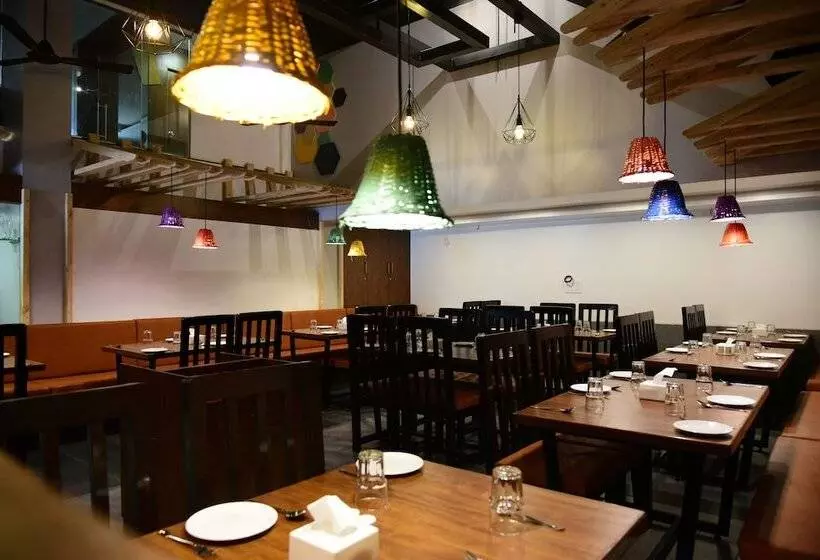 Hotel Pushpak