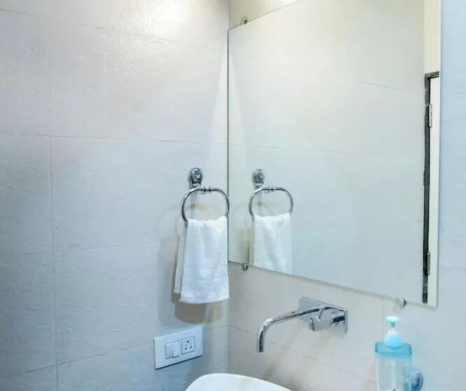 Hotel Pushpak