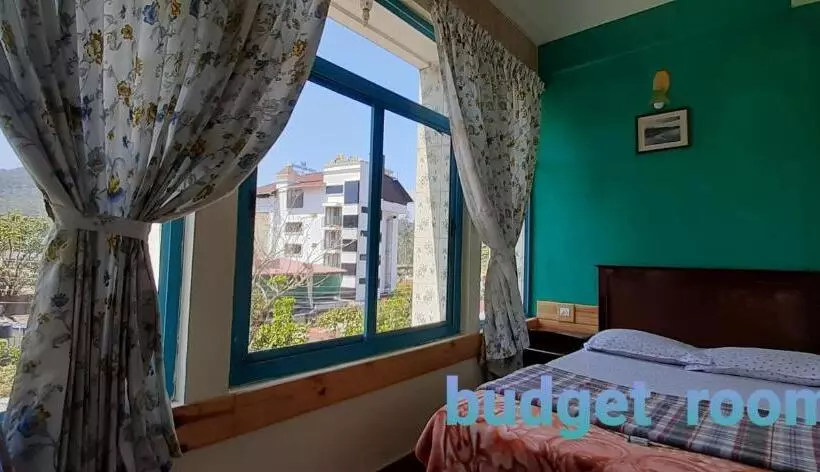 ユースホステル Greenview Holiday Inn