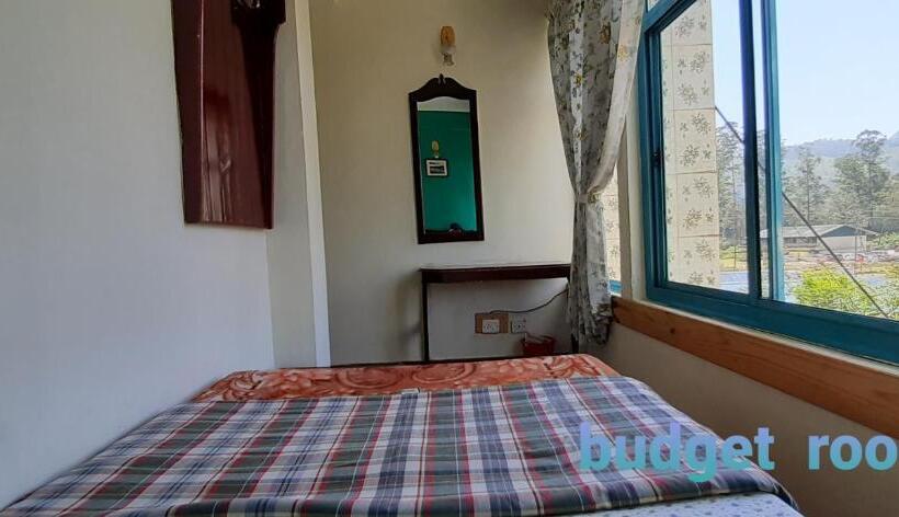 ユースホステル Greenview Holiday Inn