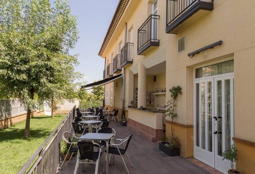 旅馆 Hostal Pradaria Asador & Alojamiento