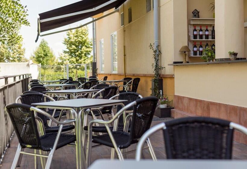 旅馆 Hostal Pradaria Asador & Alojamiento