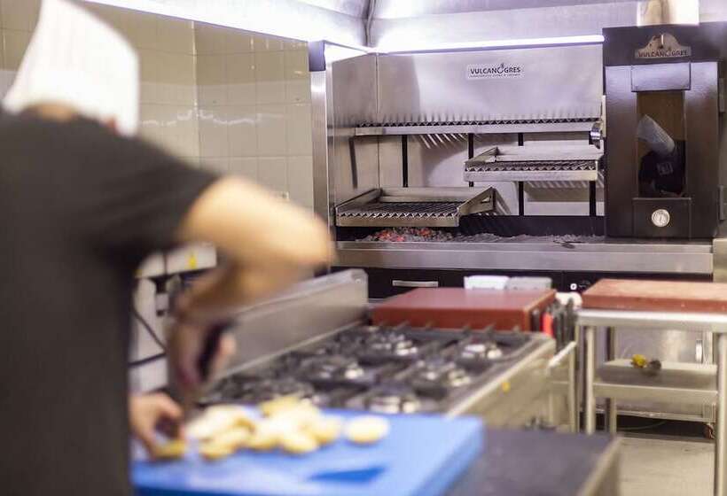 旅馆 Hostal Pradaria Asador & Alojamiento