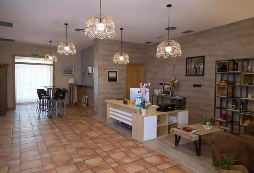 ユースホステル Hostal Pradaria Asador & Alojamiento