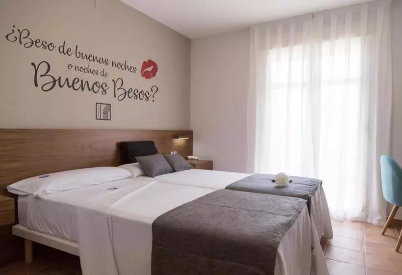 ユースホステル Hostal Pradaria Asador & Alojamiento