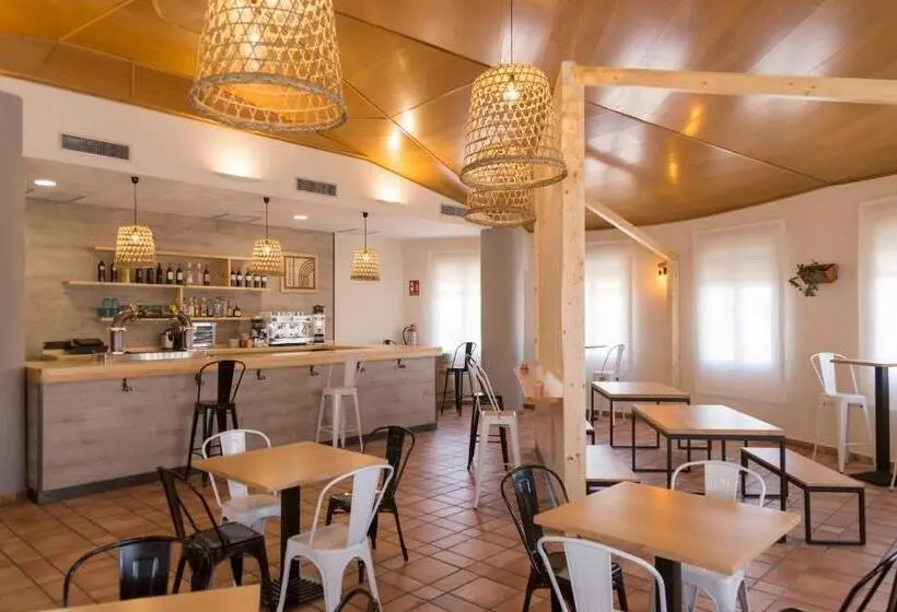 ユースホステル Hostal Pradaria Asador & Alojamiento