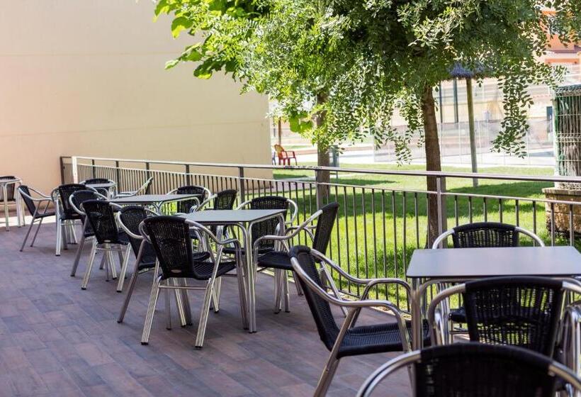 旅馆 Hostal Pradaria Asador & Alojamiento