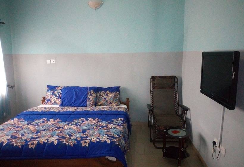 هتل Peak Olam Suites