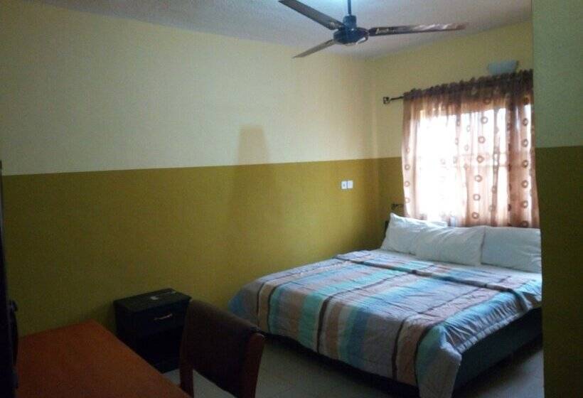 هتل Peak Olam Suites