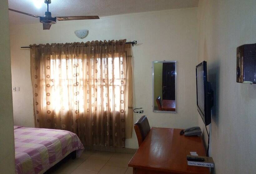 هتل Peak Olam Suites