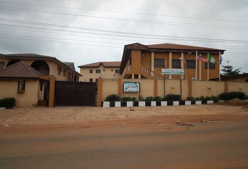 هتل Peak Olam Suites