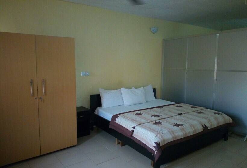 هتل Peak Olam Suites