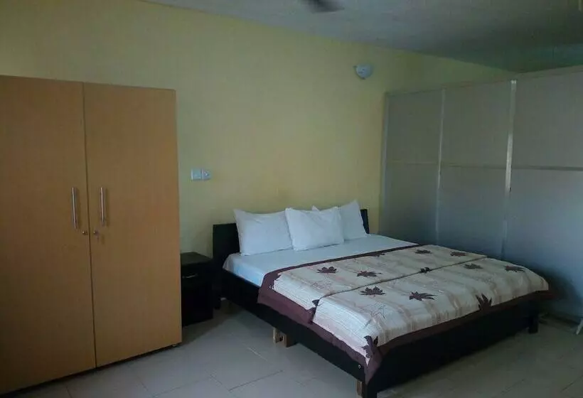 هتل Peak Olam Suites