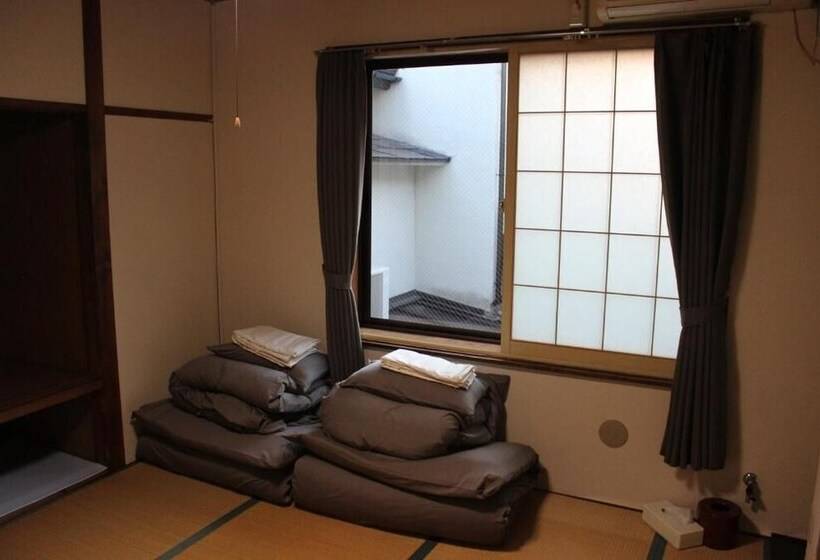 פנסיון Meinn Hanamaki   Hostel