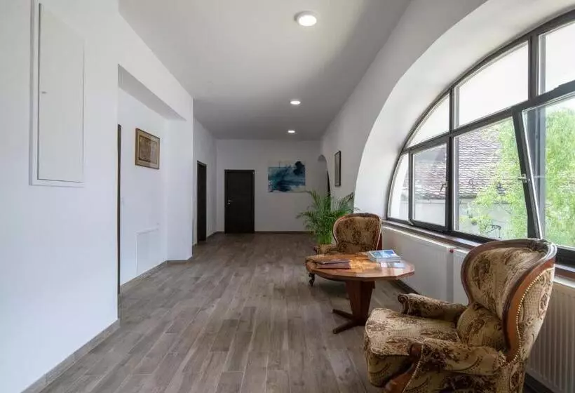 پانسیون Guesthouse Stari Mayr