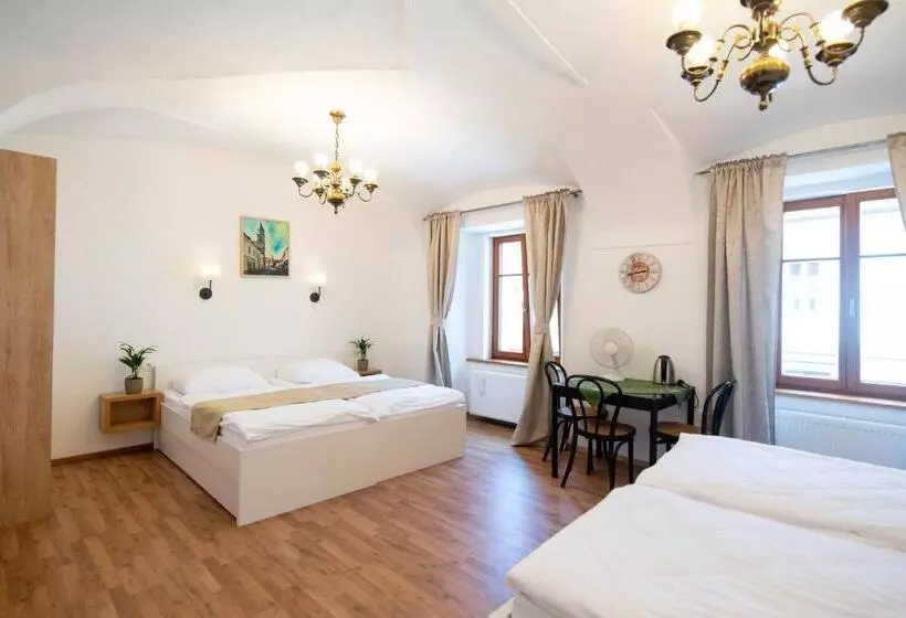 پانسیون Guesthouse Stari Mayr