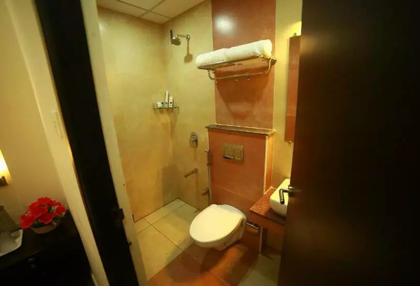 هتل Sapphire Inn