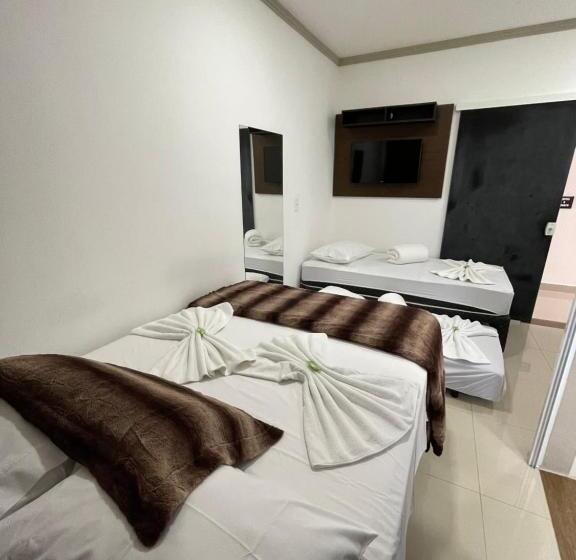 ユースホステル Penha Parque Pousada