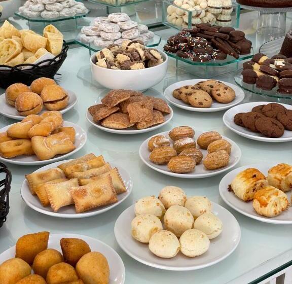 ユースホステル Penha Parque Pousada