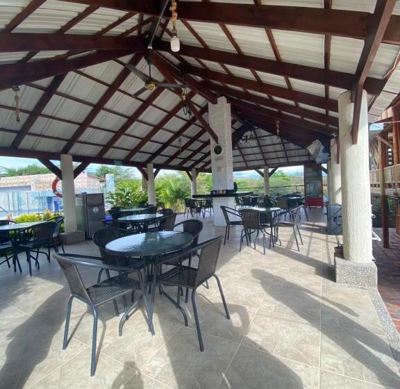 בית מלון כפרי Hv Sueño Real Tatacoa