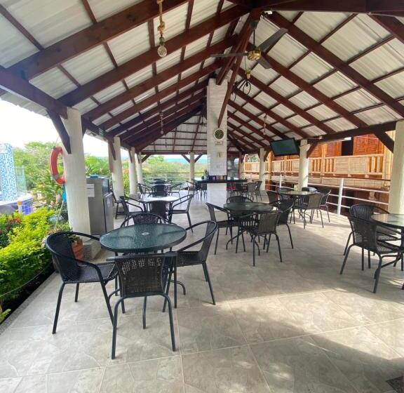 בית מלון כפרי Hv Sueño Real Tatacoa