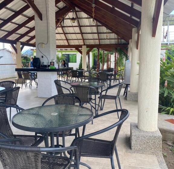 בית מלון כפרי Hv Sueño Real Tatacoa