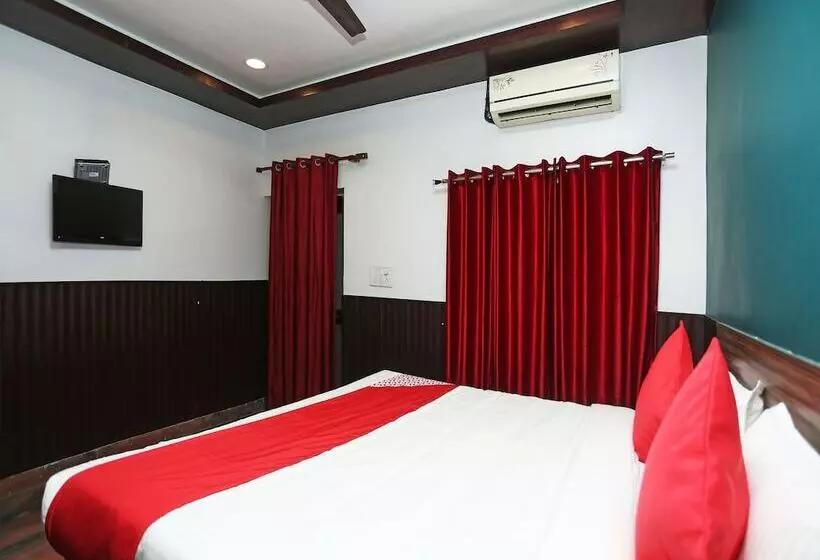 Hotelli Oyo 16116 Ashoka
