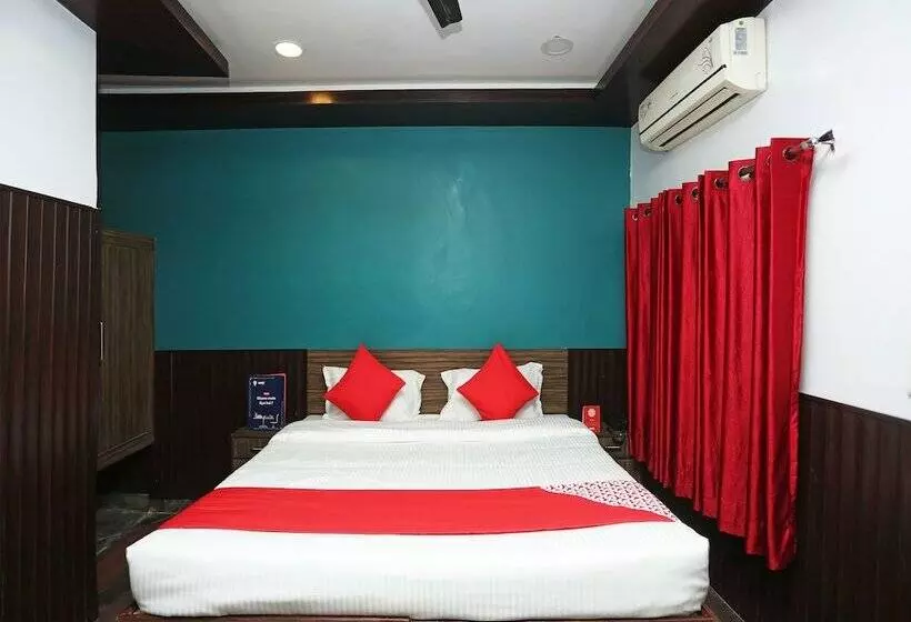 Hotelli Oyo 16116 Ashoka
