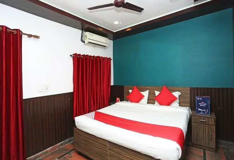Hotelli Oyo 16116 Ashoka