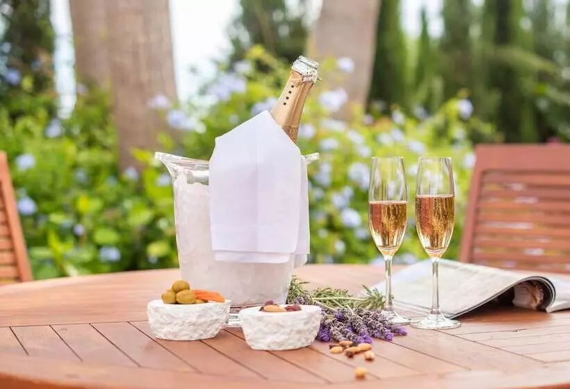 Hotelli Safragell Ibiza Suites & Spa