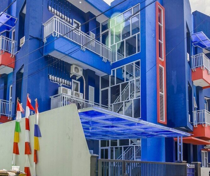 بنسيون Reddoorz Syariah Near Metropolitan Mall Bekasi